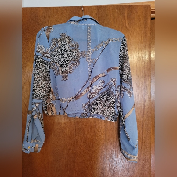 Fashion Nova blouse - Picture 2 of 5